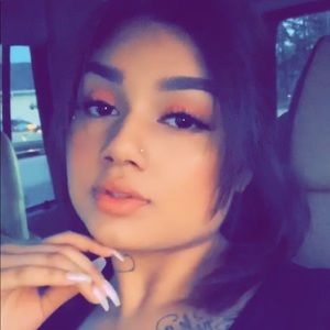 Meet your Posher, Arely